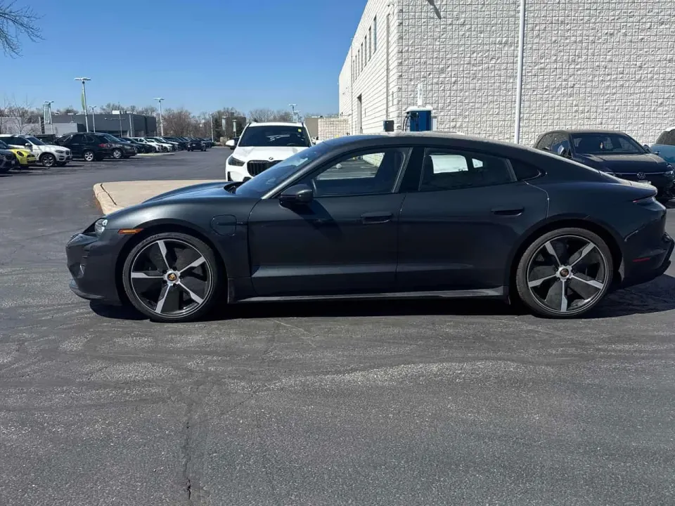 Porsche Taycan Turbo 2020
