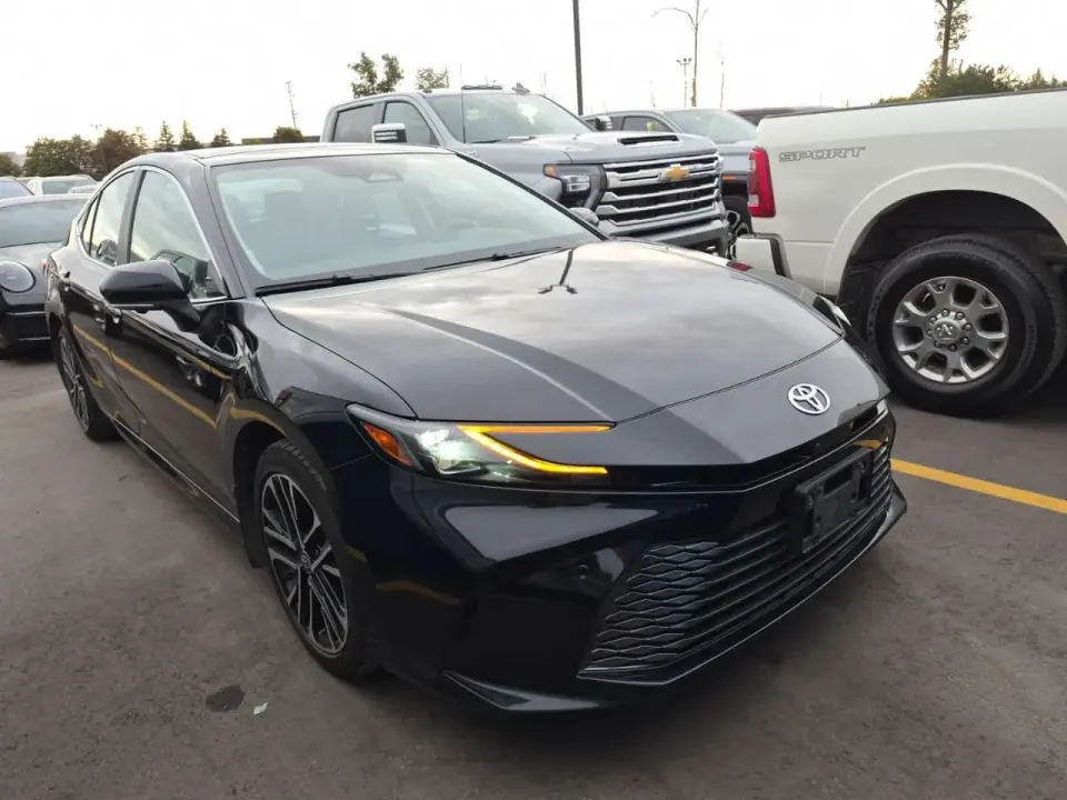 Toyota Camry XLE 2025