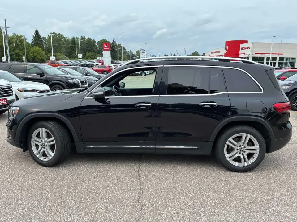 Mercedes-Benz GLB 250 2023