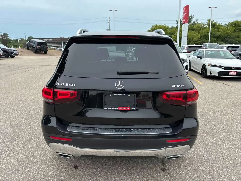 Mercedes-Benz GLB 250 2023