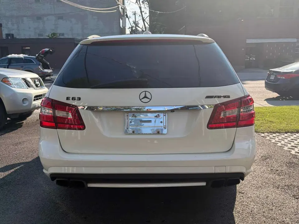 Mercedes-Benz E 63 AMG 2012