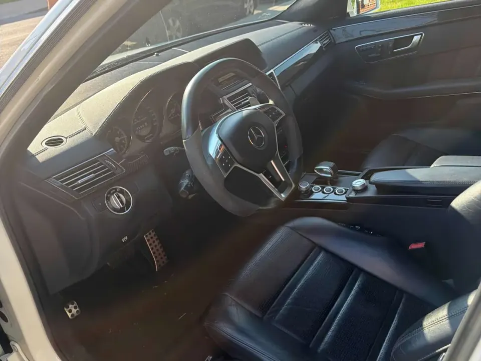 Mercedes-Benz E 63 AMG 2012