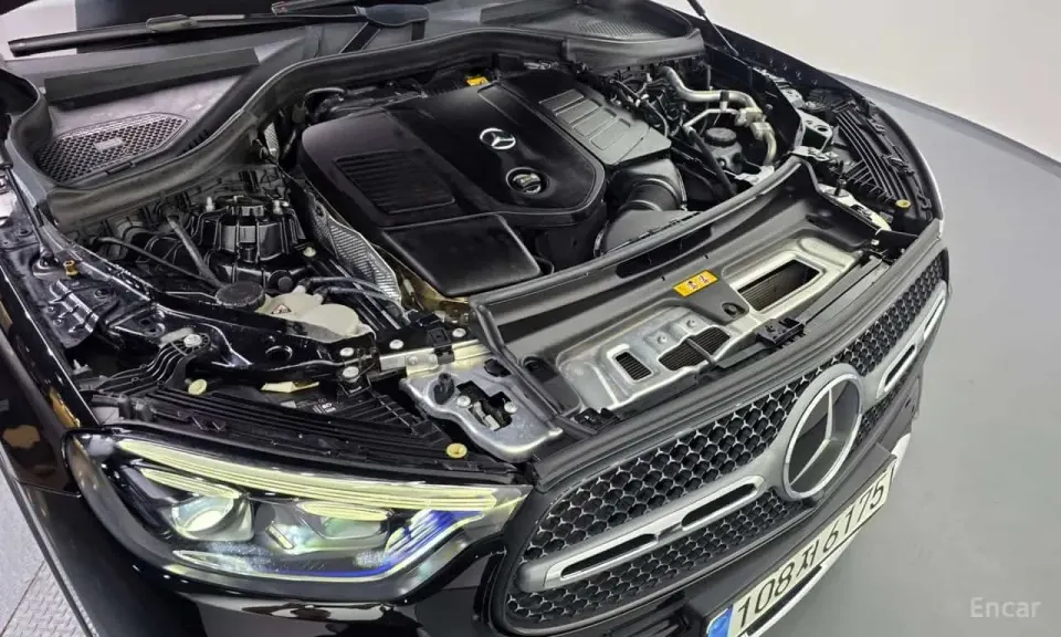 Mercedes-Benz GLC300 4MATIC AMG Line 2023