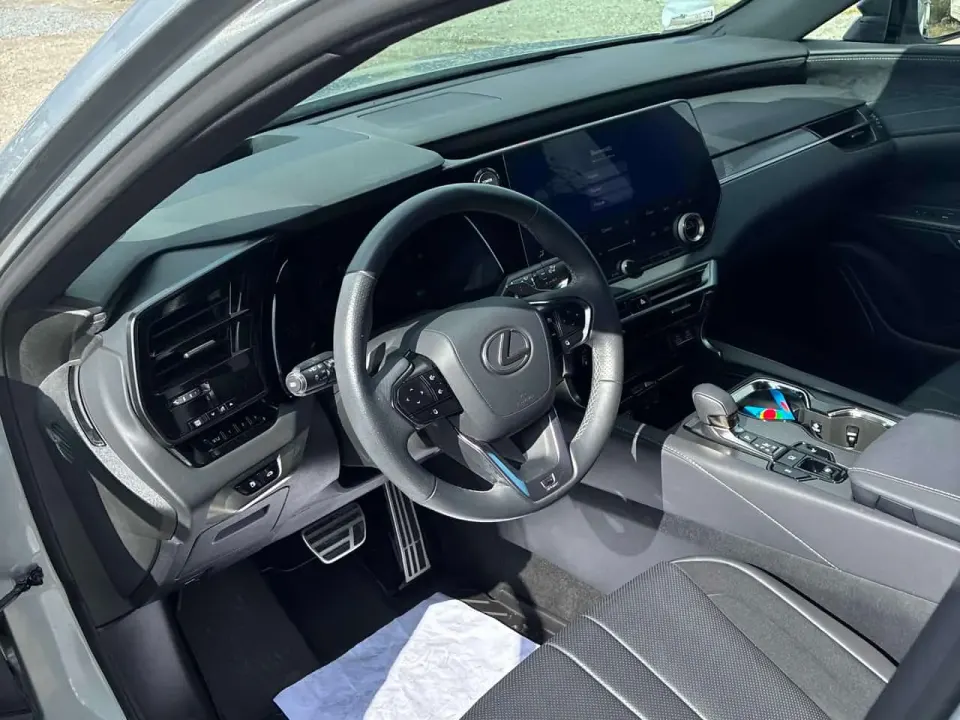 Lexus RX 500h 2023