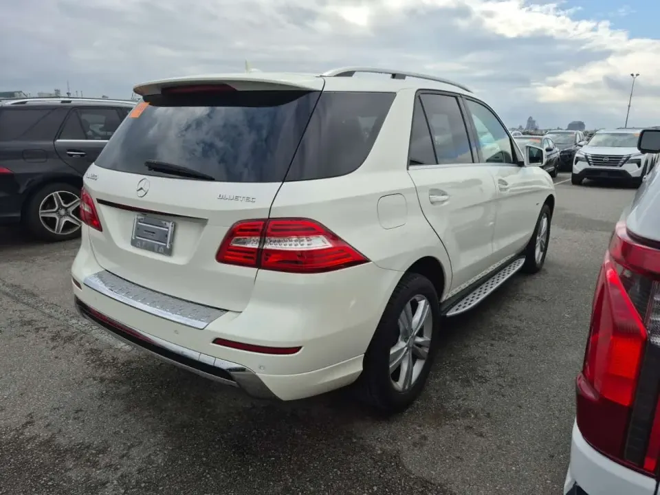 Mercedes-Benz ML 350 BLUETEC 2012