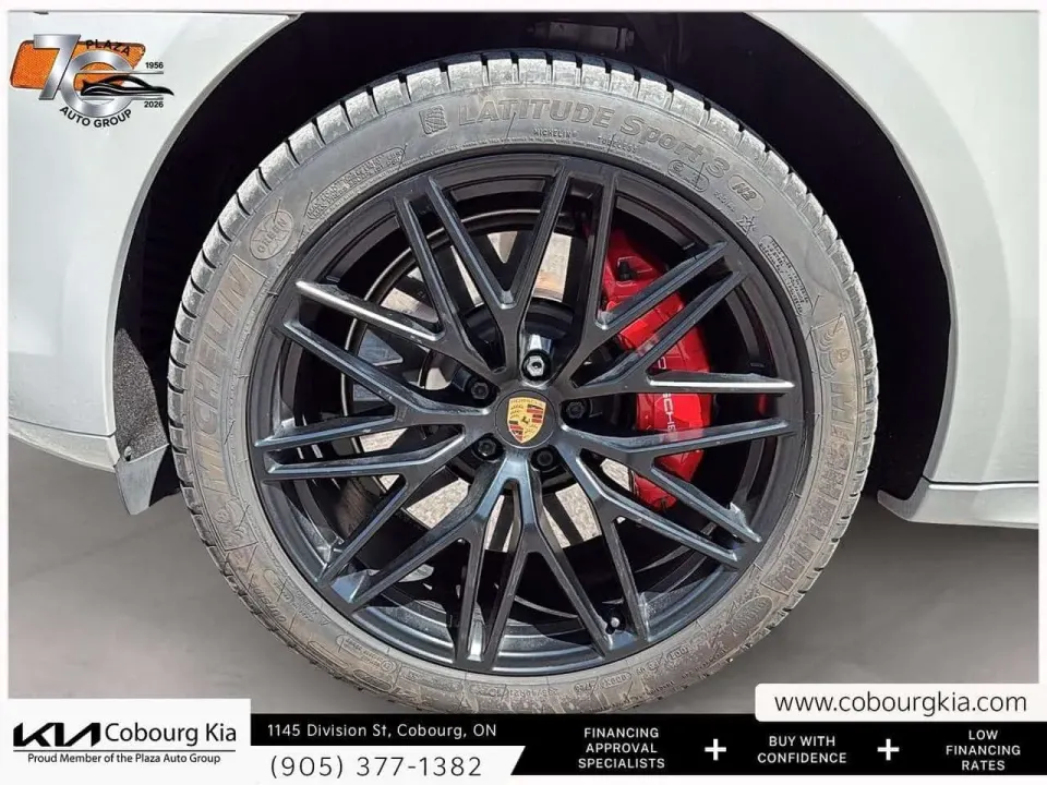 Porsche Macan GTS GTS PERFORMANCE EXHAUST | PANO SUNROOF | AIR SUSPE 2022