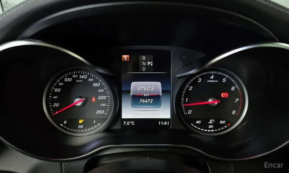 Mercedes-Benz GLC300 4MATIC AMG Line 2019