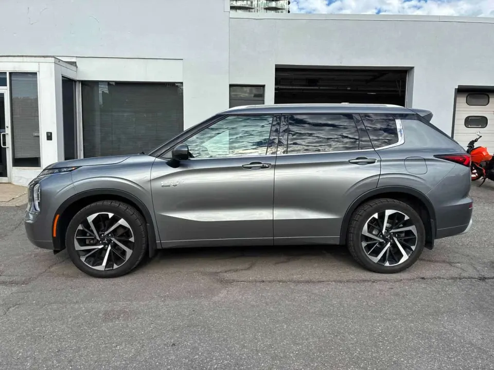 Mitsubishi Outlander GT 2023