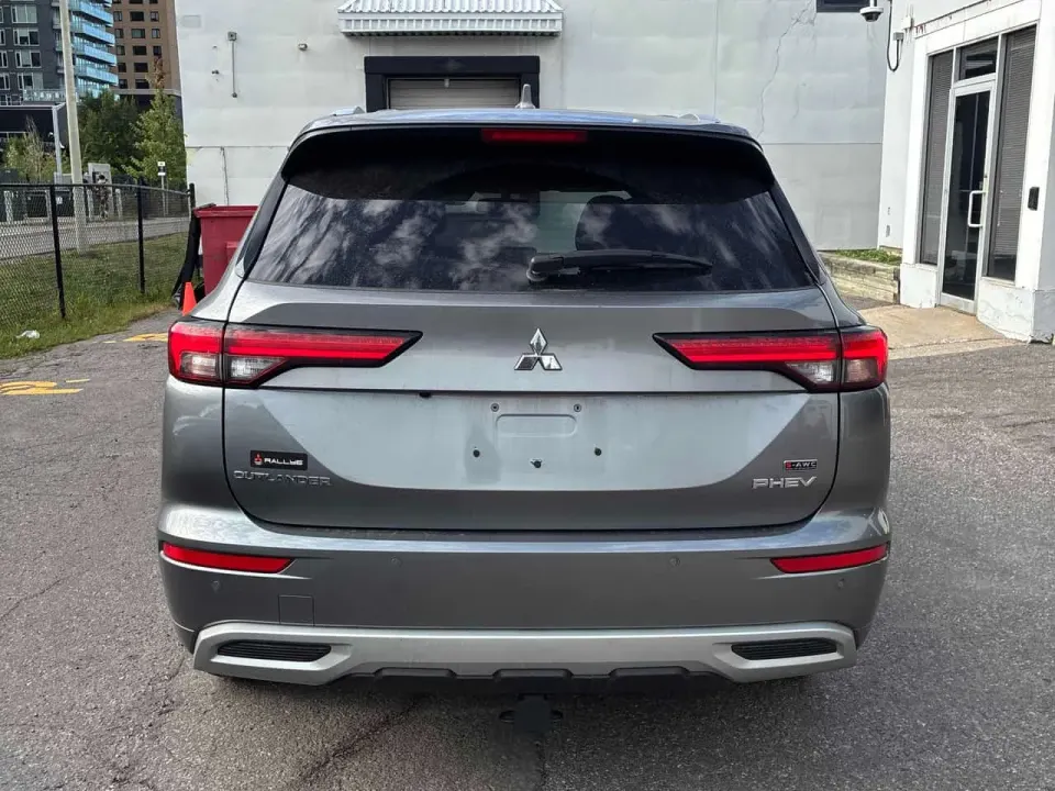 Mitsubishi Outlander GT 2023