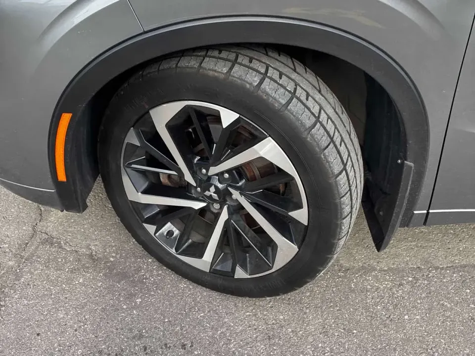 Mitsubishi Outlander GT 2023
