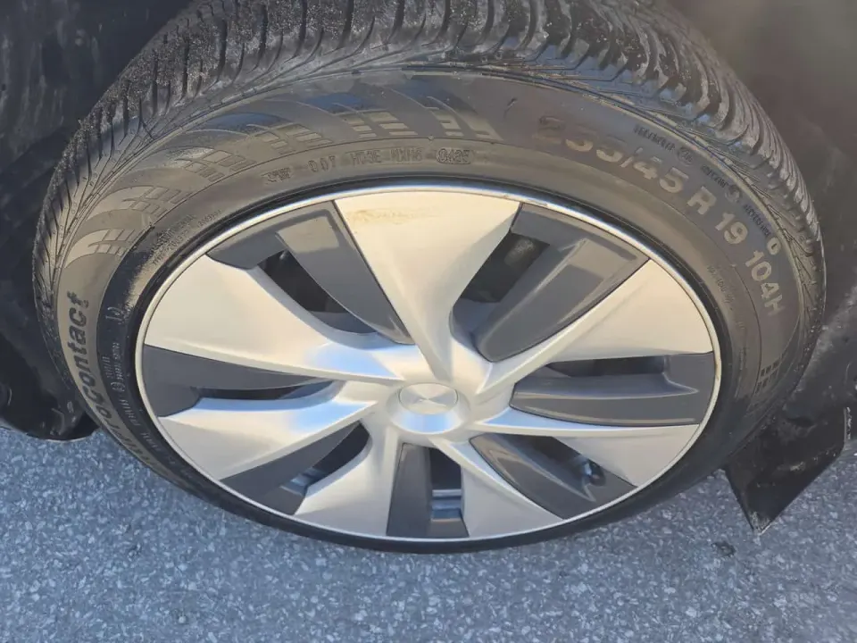 Tesla Model Y Long Range 2021
