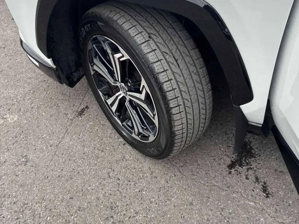 Toyota Rav4 AWD 2023