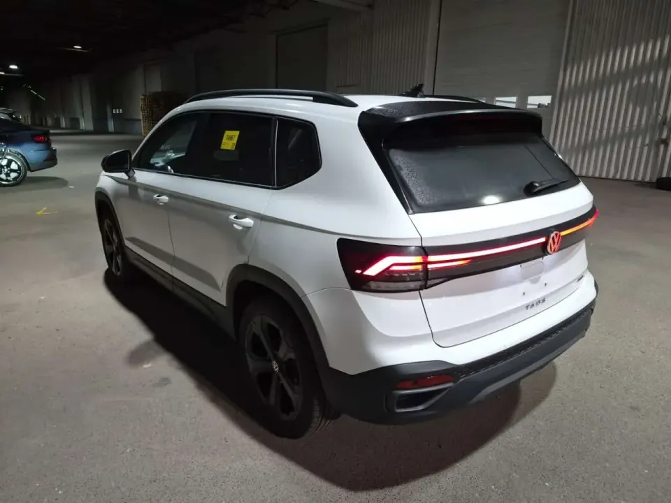 VW Caddy COMFORTLINE BLACK EDITION 2025