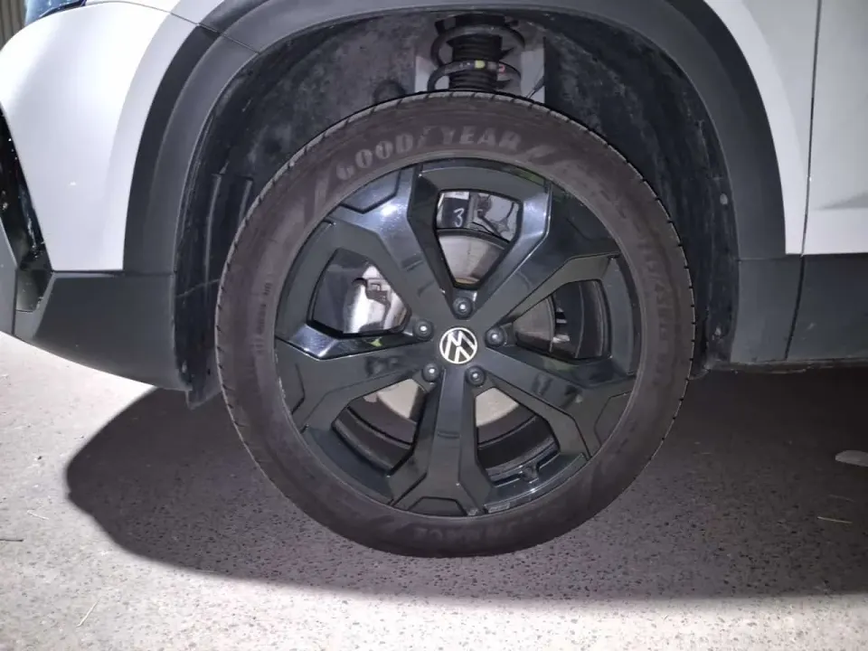 VW Caddy COMFORTLINE BLACK EDITION 2025