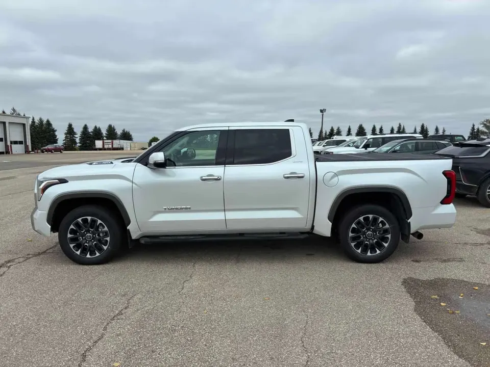 Toyota Tundra Limited Hybrid 2022