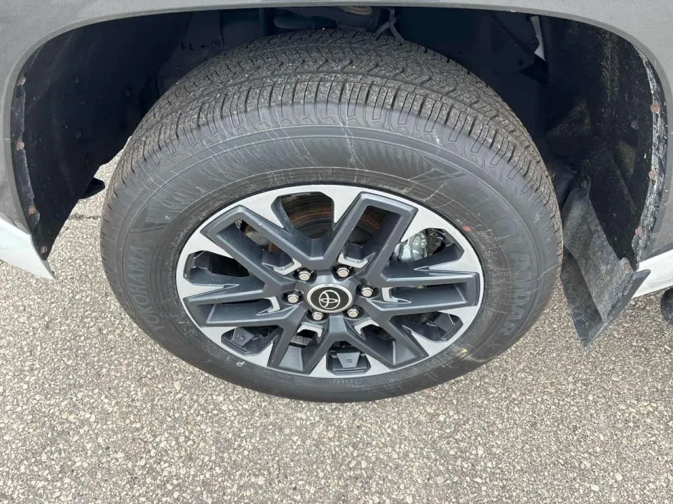 Toyota Tundra Limited Hybrid 2022