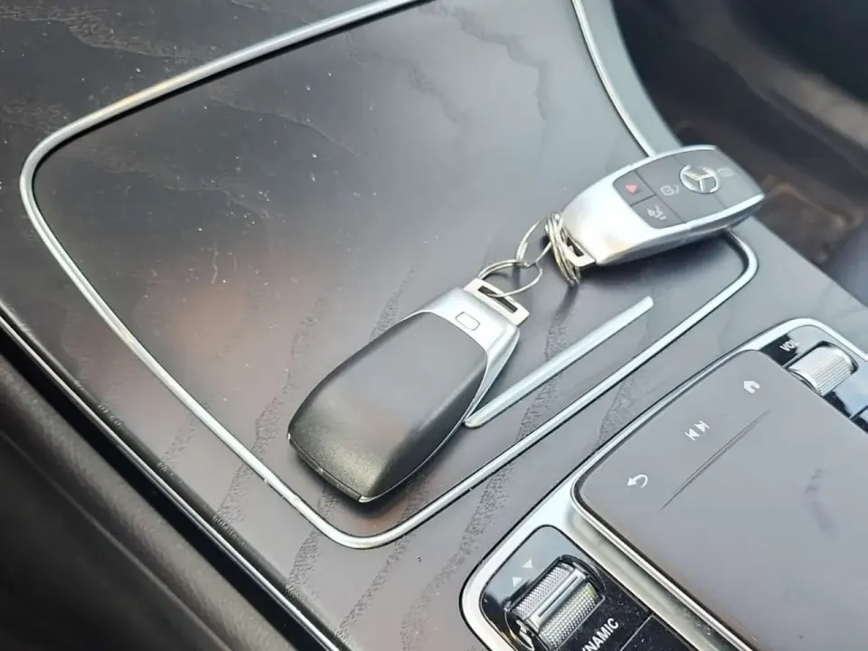 Mercedes-Benz GLC 300 2022