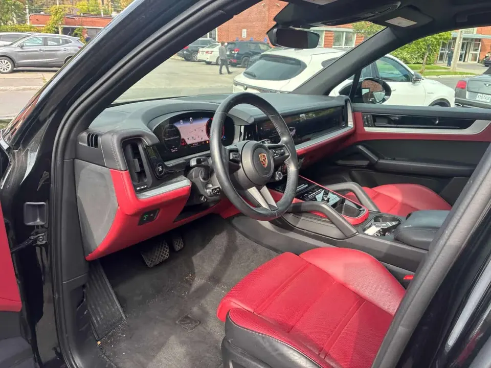 Porsche Cayenne AWD 2024
