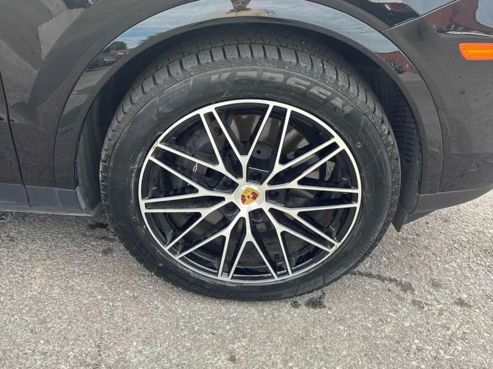 Porsche Cayenne AWD 2024