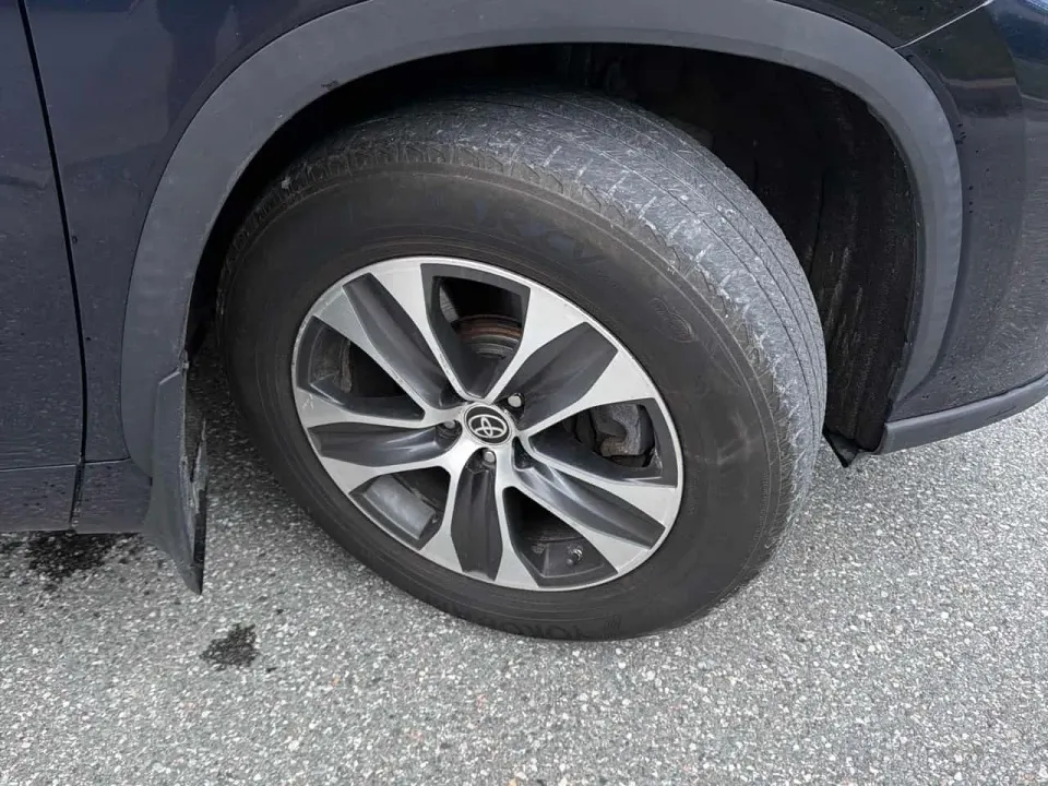 Toyota Highlander XLE 2020