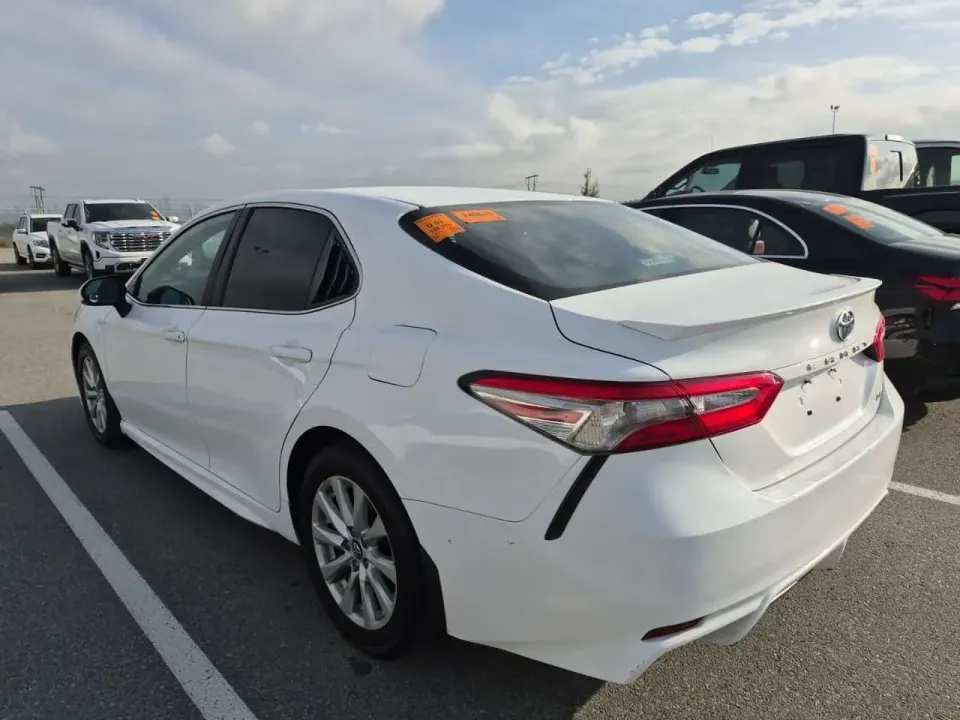 Toyota Camry SE 2019