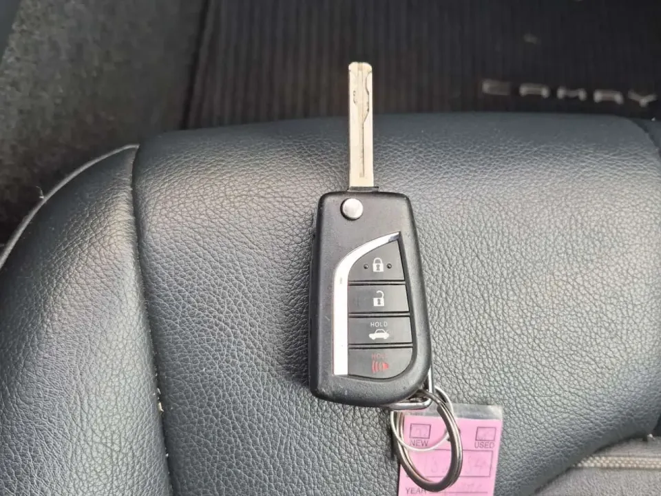 Toyota Camry SE 2019