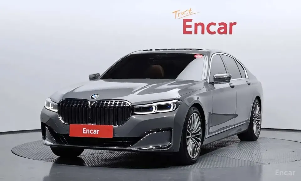 BMW 740i Design Pure Excellence 2021