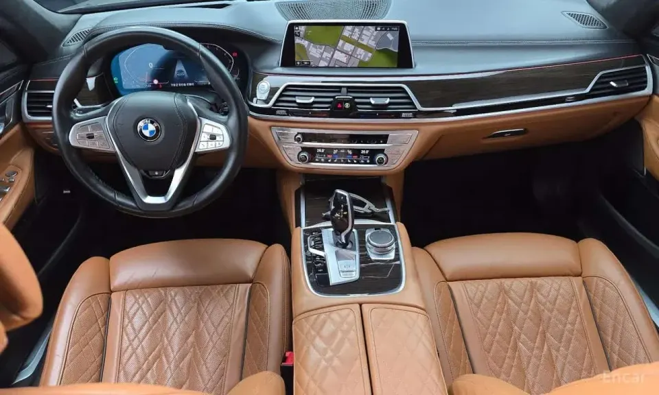 BMW 740i Design Pure Excellence 2021