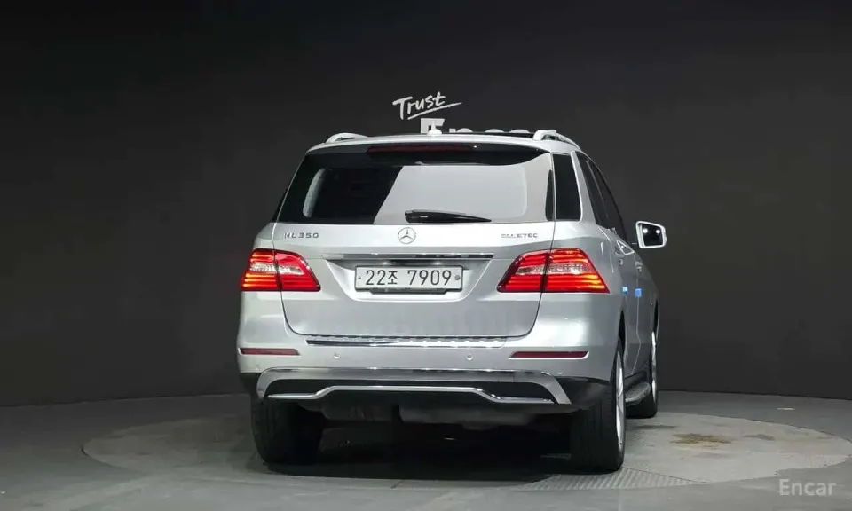 Mercedes-Benz ML 350 ML350 BlueTEC 4MATIC 2012