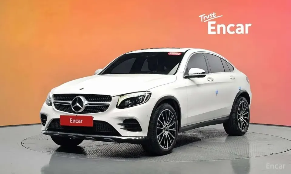 Mercedes-Benz GLC300 4MATIC AMG Line Coupe 2019