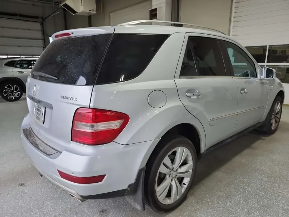 Mercedes-Benz ML 350 BLUETEC 2011