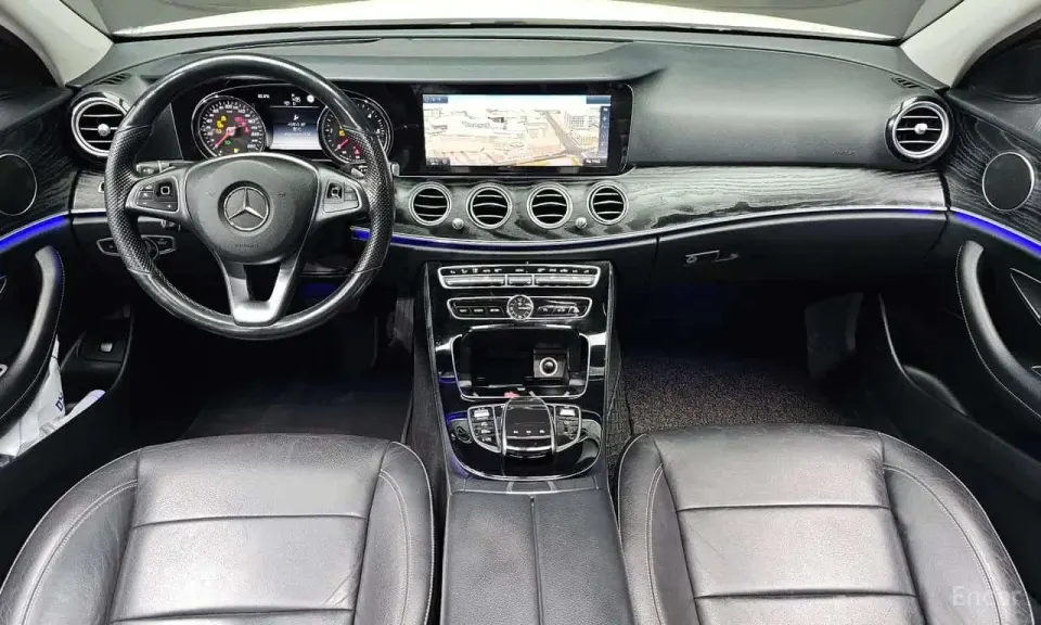 Mercedes-Benz E 220 E220d 4MATIC Avantgarde 2017