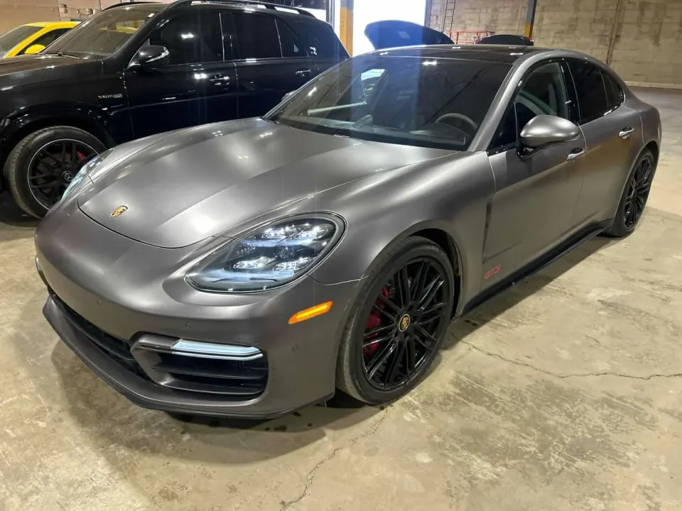 Porsche Panamera GTS 2021