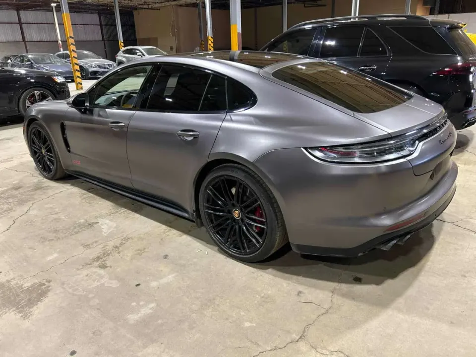 Porsche Panamera GTS 2021