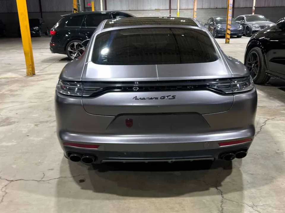 Porsche Panamera GTS 2021