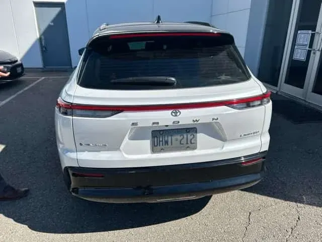 Toyota Crown Limited 2025