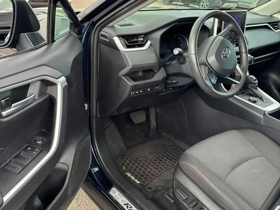 Toyota Rav4 Hybrid XLE 2024