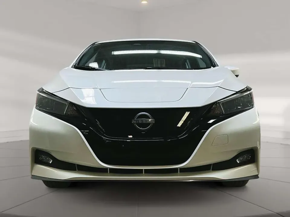 Nissan Leaf SV 2024