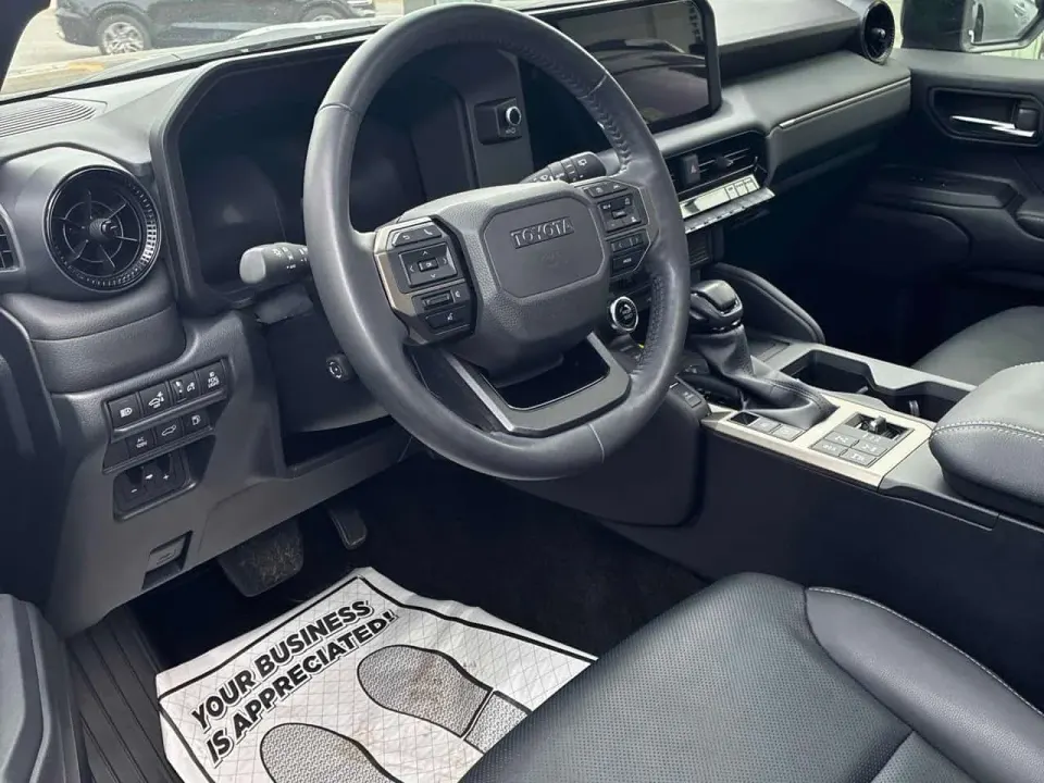 Toyota Land cruiser 4WD 2024
