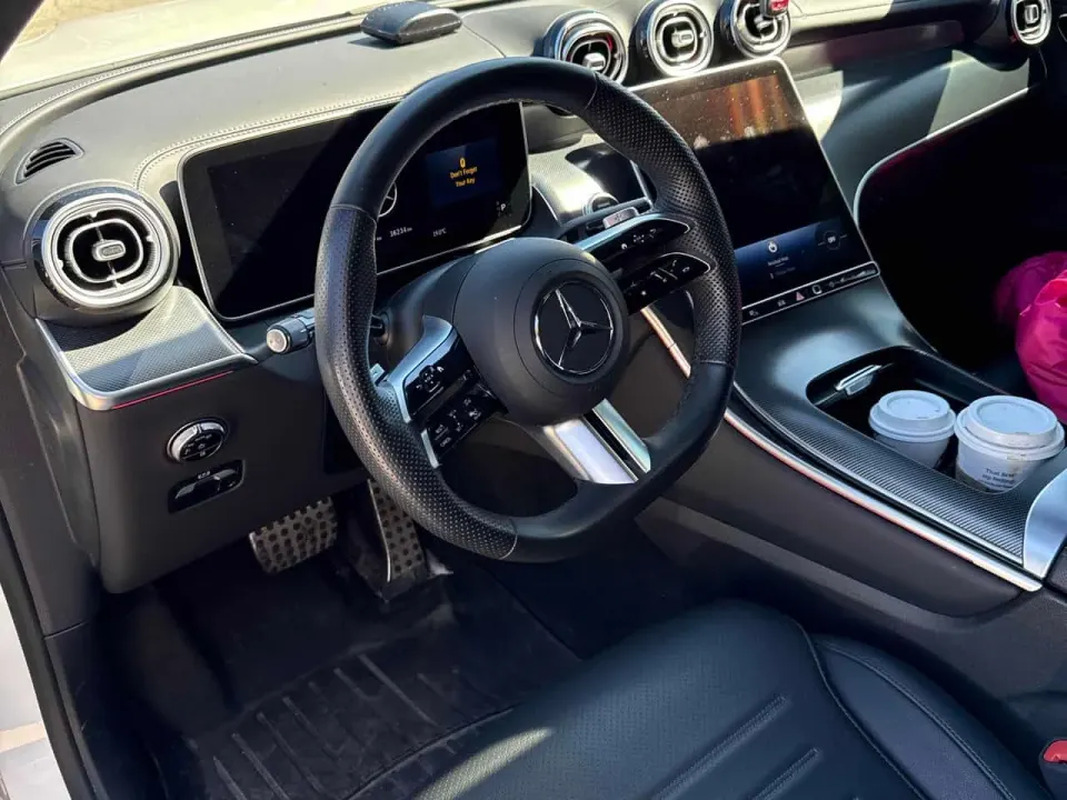 Mercedes-Benz GLC 300 2025