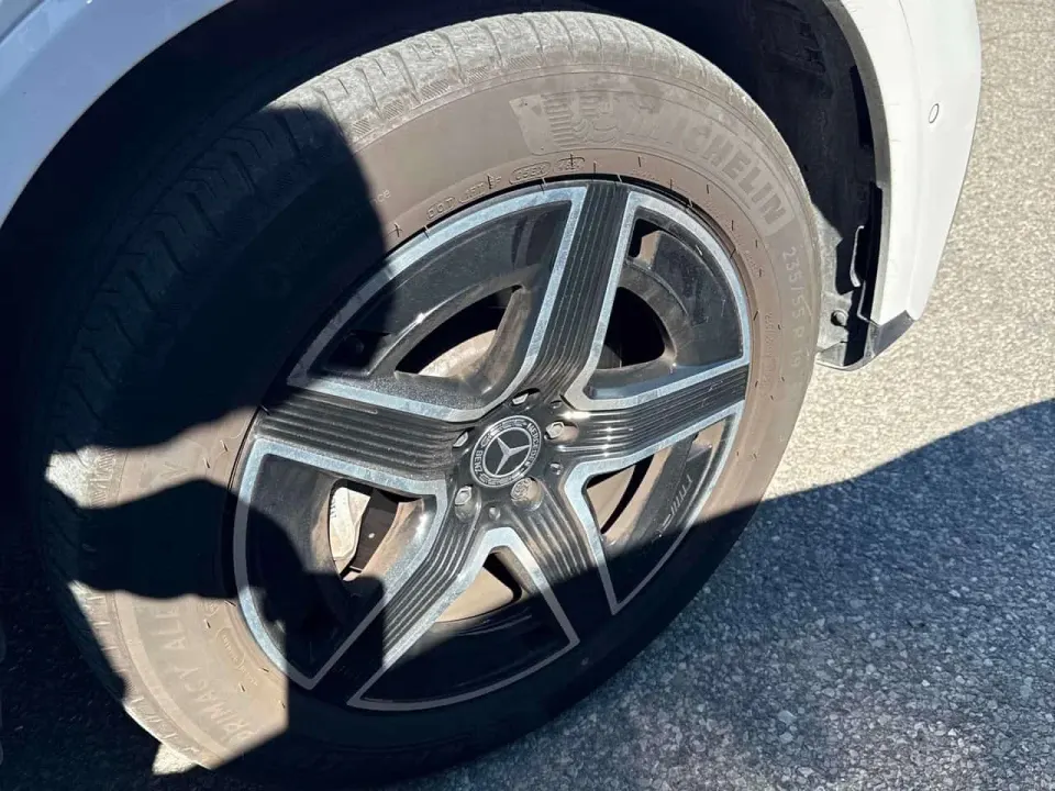Mercedes-Benz GLC 300 2025