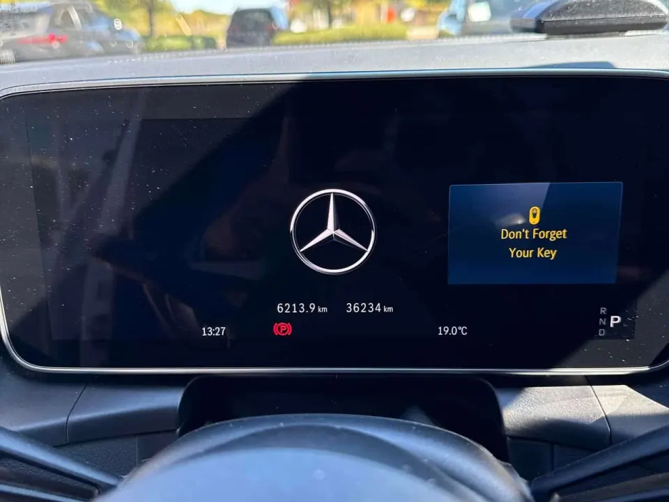 Mercedes-Benz GLC 300 2025