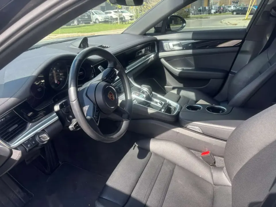 Porsche Panamera 4 AWD 2023
