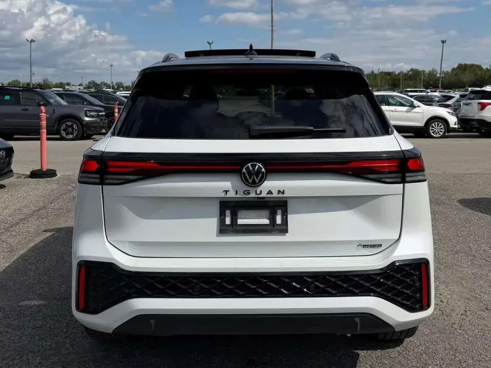 VW Tiguan Comfortline R-Line Black Edition 2026