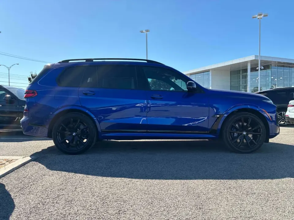 BMW X7 M60i xDrive 2025