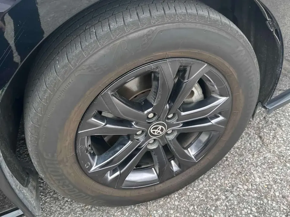 Toyota Sienna AWD 2025