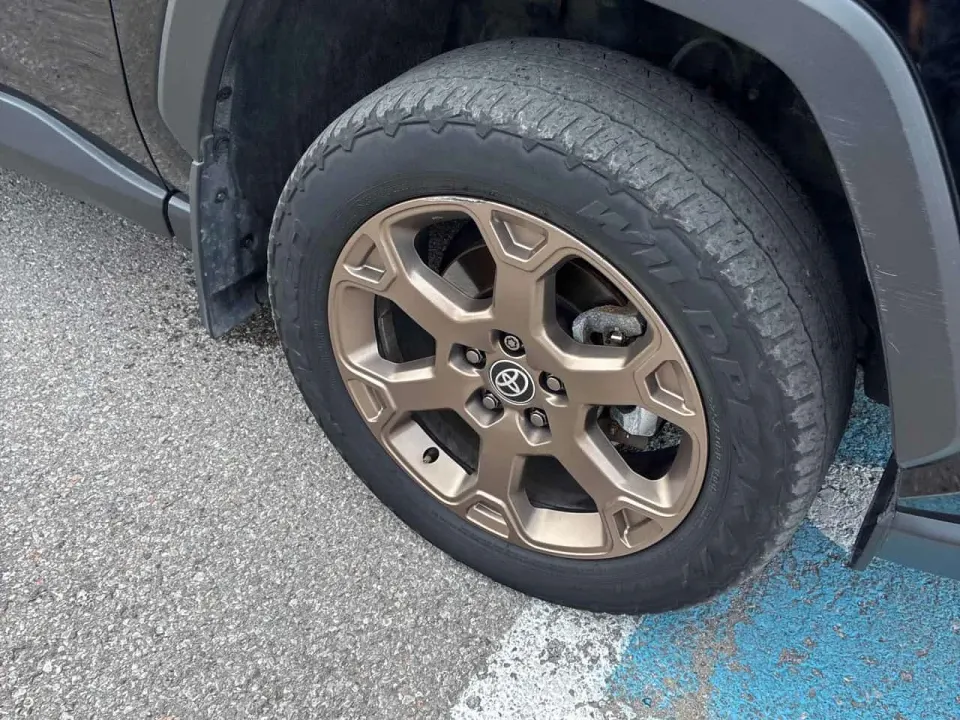 Toyota Rav4 Hybrid XLE 2025