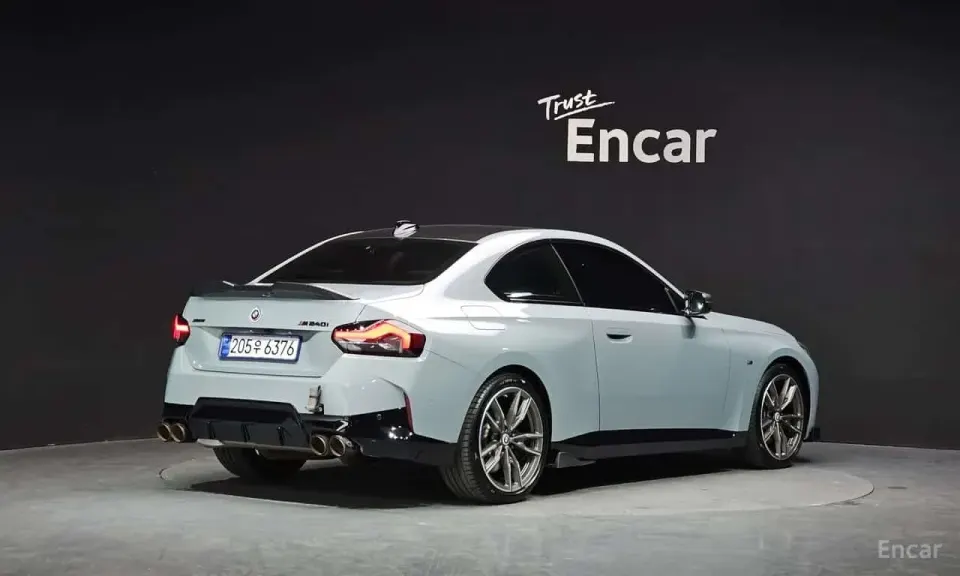 BMW M240i xDrive Coupe 2022