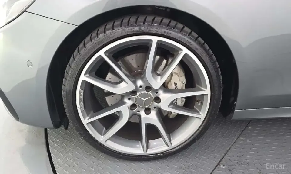Mercedes-Benz E 43 AMG E43 AMG 4MATIC 2017