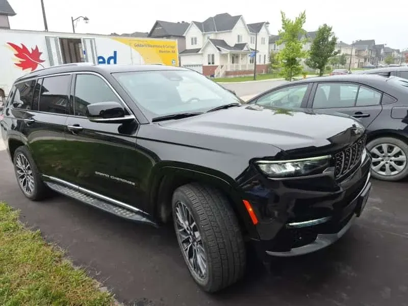 Jeep Grand cherokee Summit 4D Utility 4WD 2023